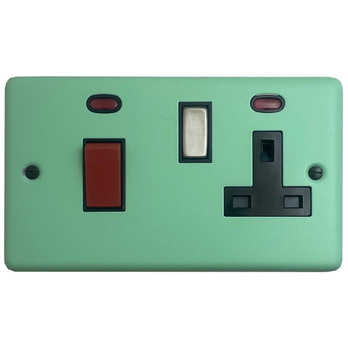 Classic Peppermint Green Cooker Socket (Satin Chrome Switch/Black Insert)